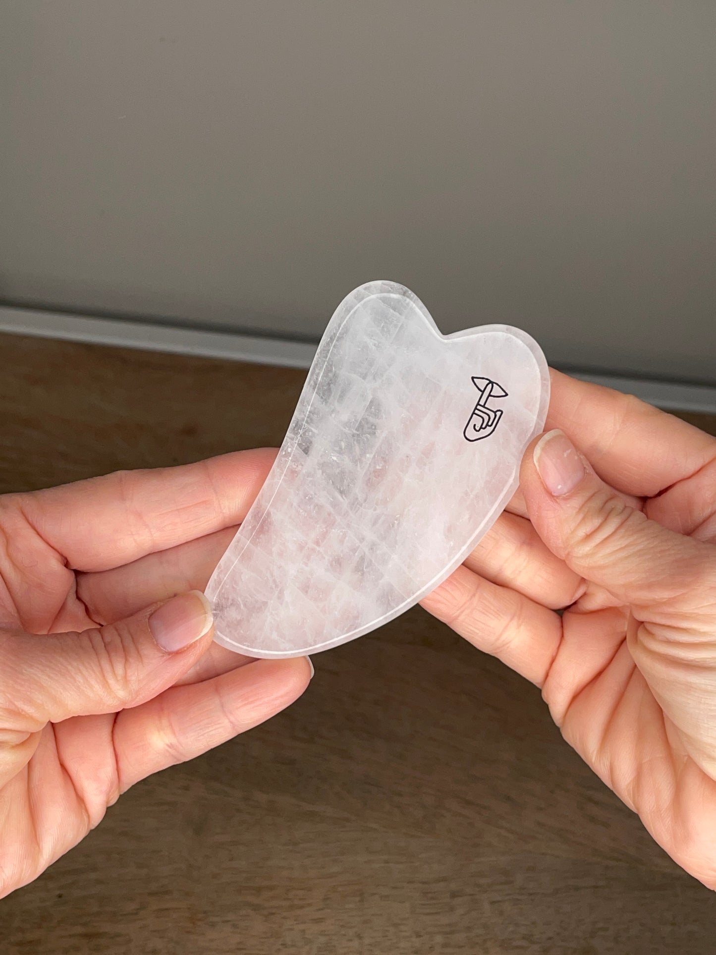 1 LEZIONE di GRUPPO in DIRETTA ONLINE + un GUA SHA in omaggio